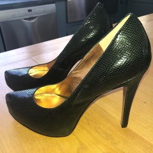 BCBG Heels never been worn!